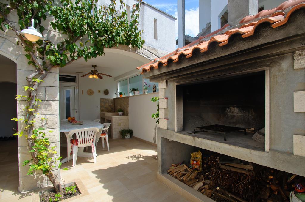 Hella Apartments Trogir Room photo