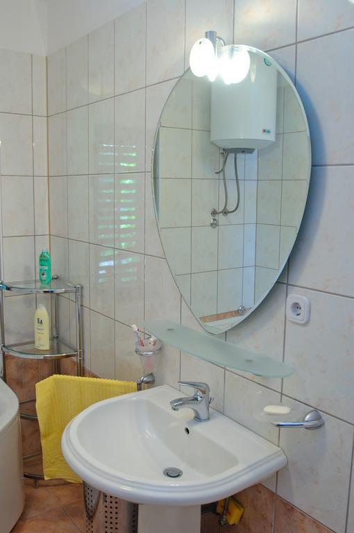 Hella Apartments Trogir Room photo