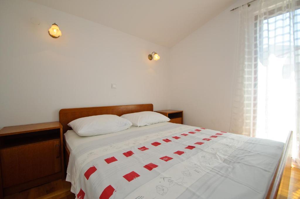 Hella Apartments Trogir Exterior photo